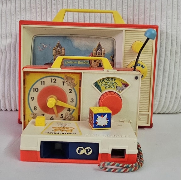 EUC Vintage Fisher-Price Vintage Musical TV Clock Radio Camera Toy Bundle